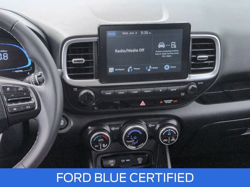 Used 2024 Hyundai Venue SEL FWD image 17