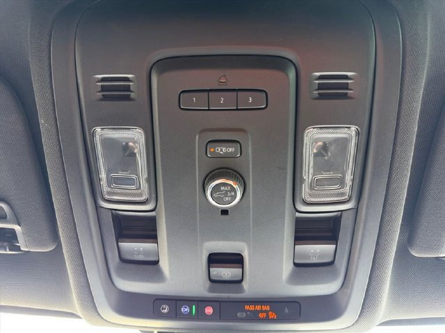 Used 2023 Chevrolet Suburban Z71 AWD/4WD image 29