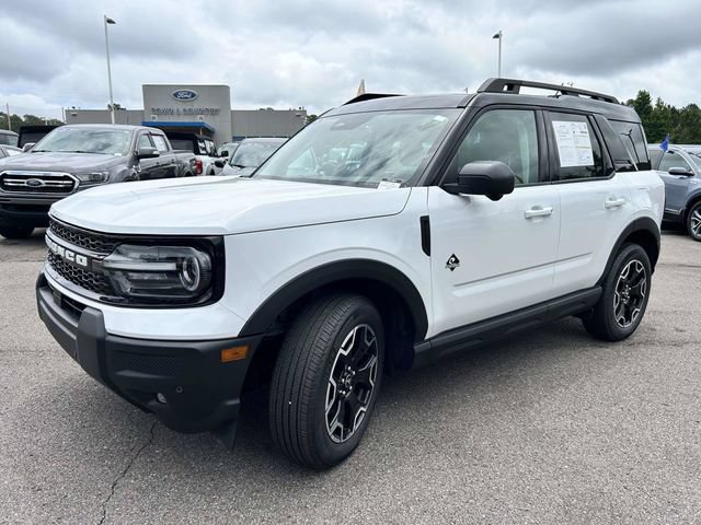 Certified 2025 Ford Bronco Sport Outer Banks w/ Outer Banks Tech Package+ AWD/4WD image 5