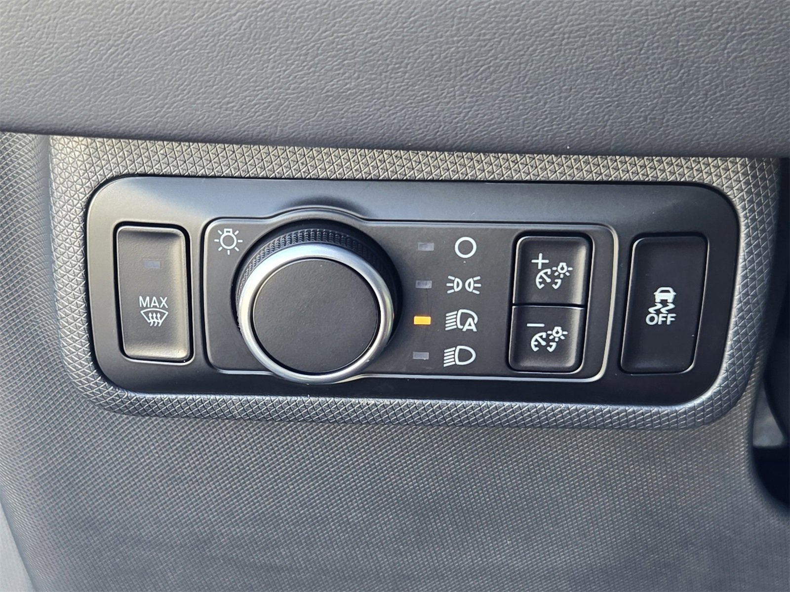 Certified 2025 Ford Mustang Mach-E Select image 19