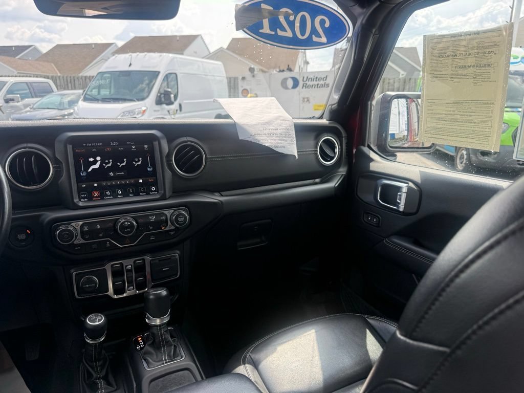 Used 2021 Jeep Wrangler Unlimited Sahara w/ Cold Weather Group AWD/4WD image 50