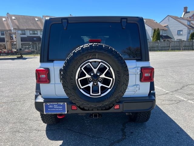 Used 2025 Jeep Wrangler Unlimited Rubicon AWD/4WD image 6