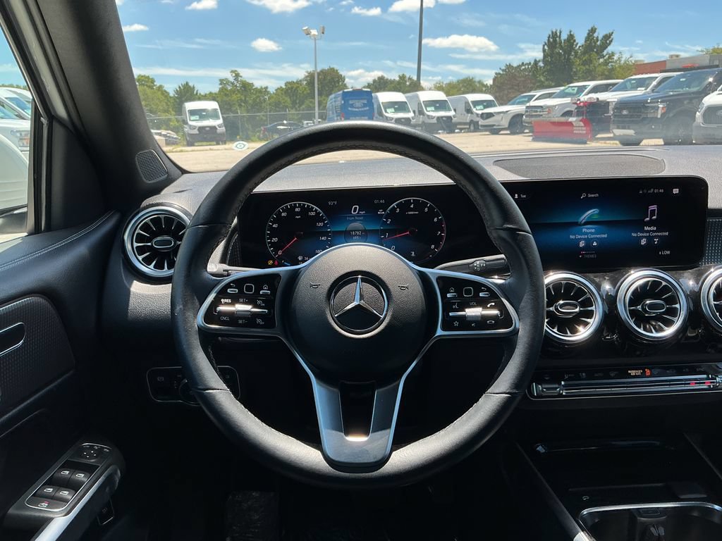 Used 2023 Mercedes-Benz GLB 250 4MATIC image 19