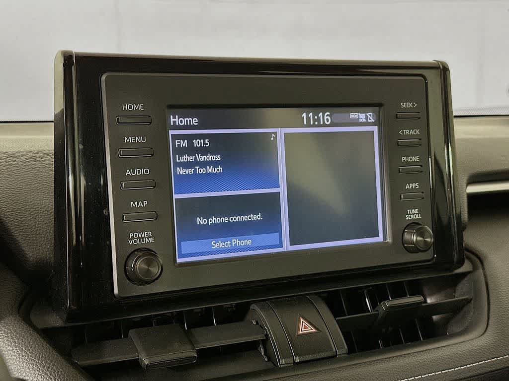 Used 2019 Toyota RAV4 LE FWD image 17