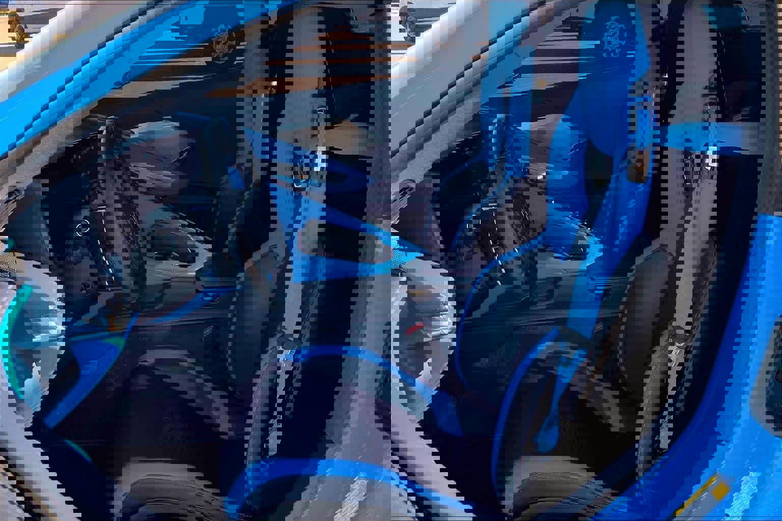 Used 2023 Chevrolet Corvette Stingray Premium Conv w/ Battery Protection Package image 7