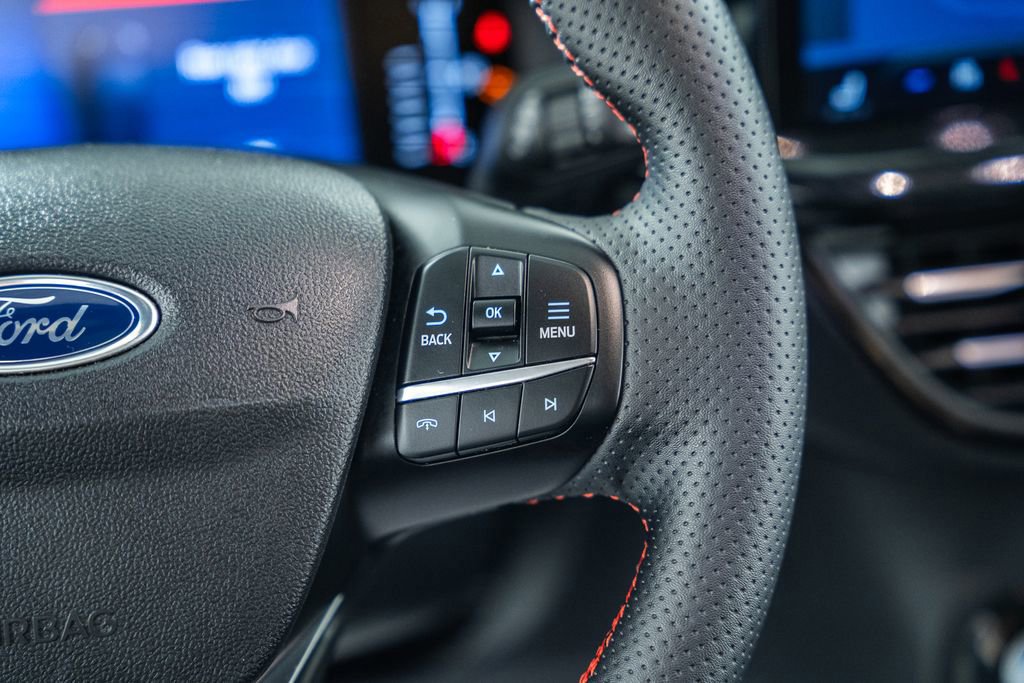 Certified 2023 Ford Escape ST-Line w/ Tech Pack #1 image 29