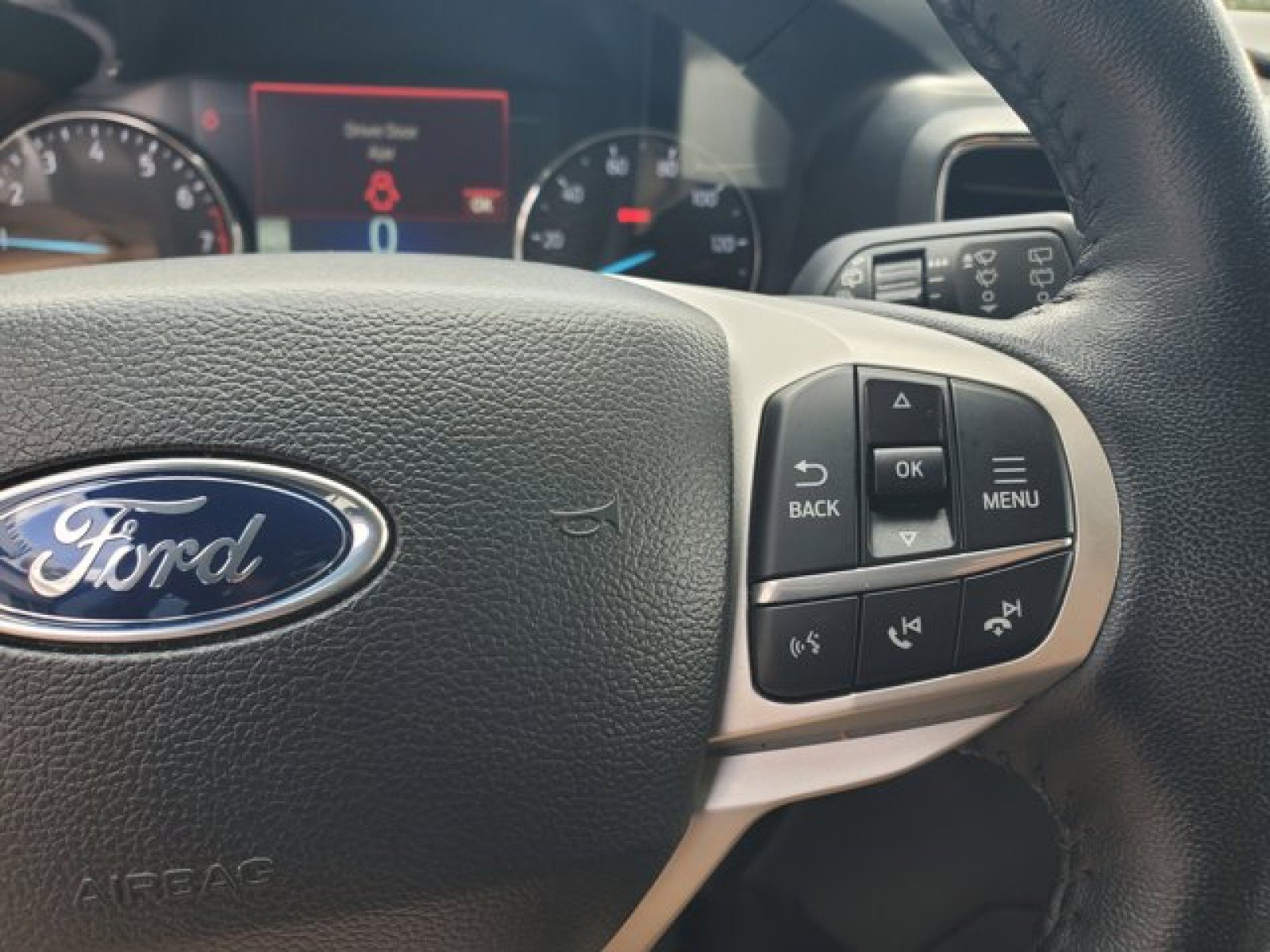 Certified 2023 Ford Explorer XLT w/ Equipment Group 202A RWD image 19