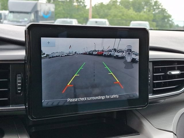 Certified 2022 Ford Explorer XLT w/ Equipment Group 202A AWD/4WD image 20