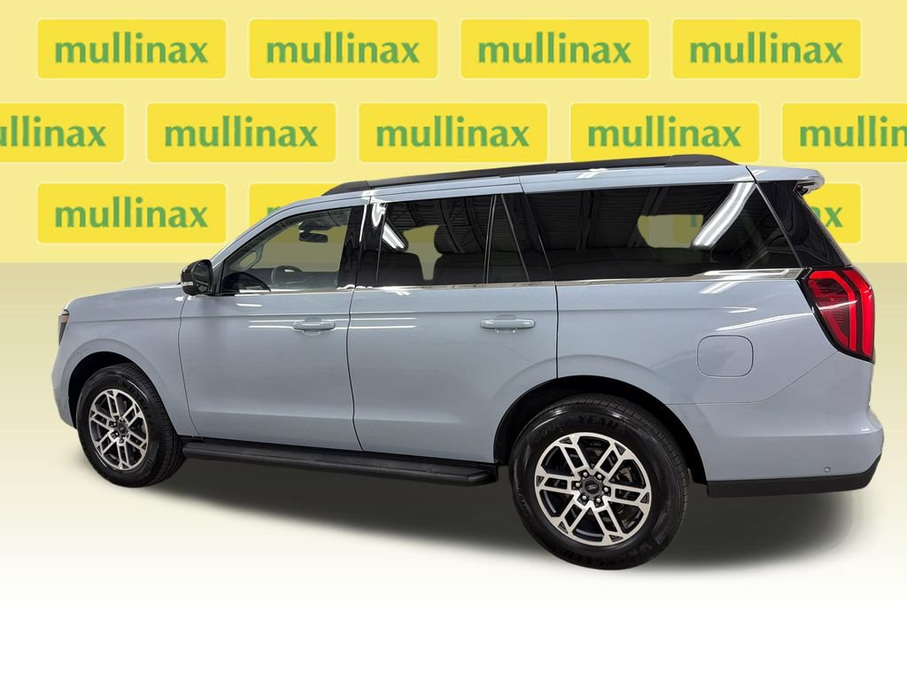 Certified 2025 Ford Expedition Active RWD image 13