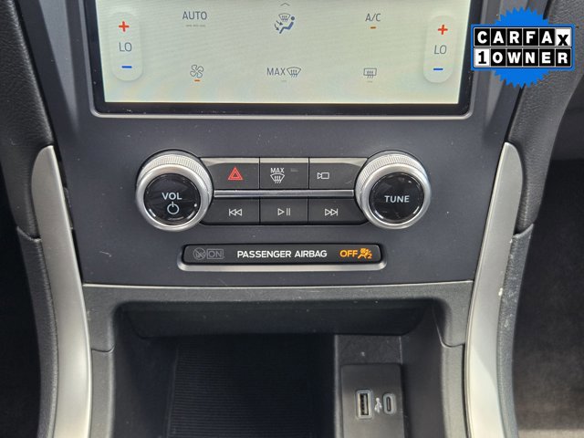 Certified 2023 Ford Edge SE w/ Black Appearance Package AWD/4WD image 16
