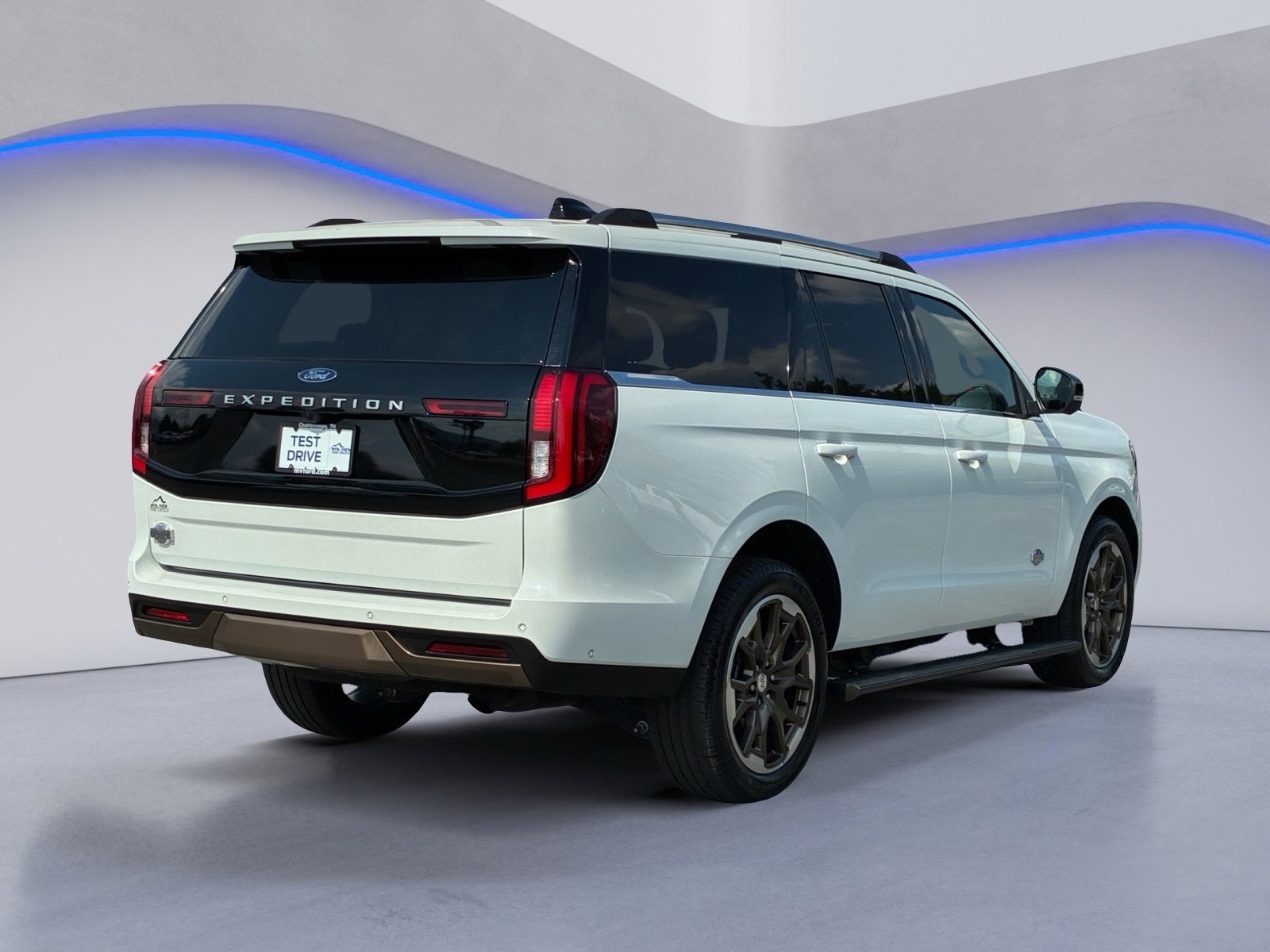 Certified 2025 Ford Expedition King Ranch AWD/4WD image 3
