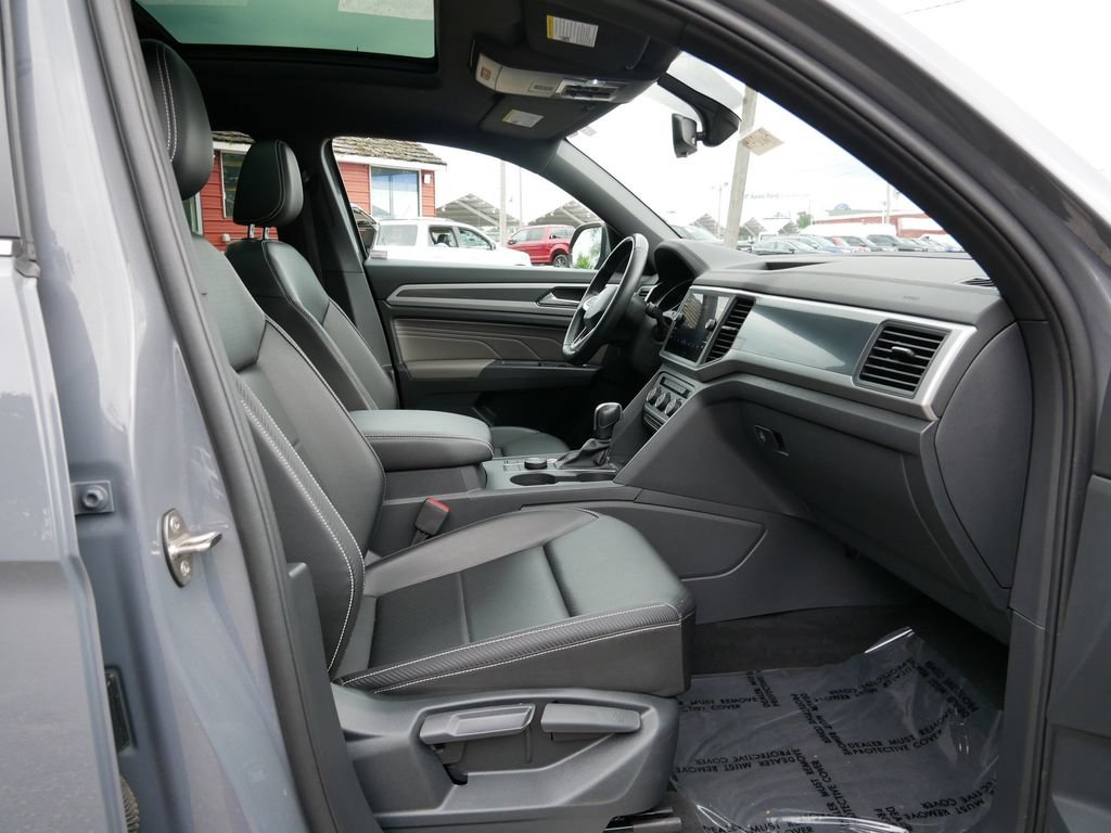 Used 2021 Volkswagen Atlas Cross Sport SE w/ Panoramic Sunroof Package AWD/4WD image 8
