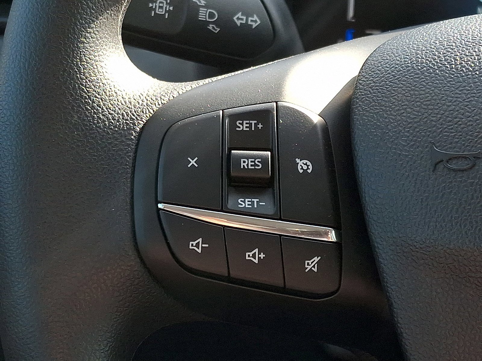 Certified 2025 Ford Maverick XL w/ Equipment Group 102A AWD/4WD image 19