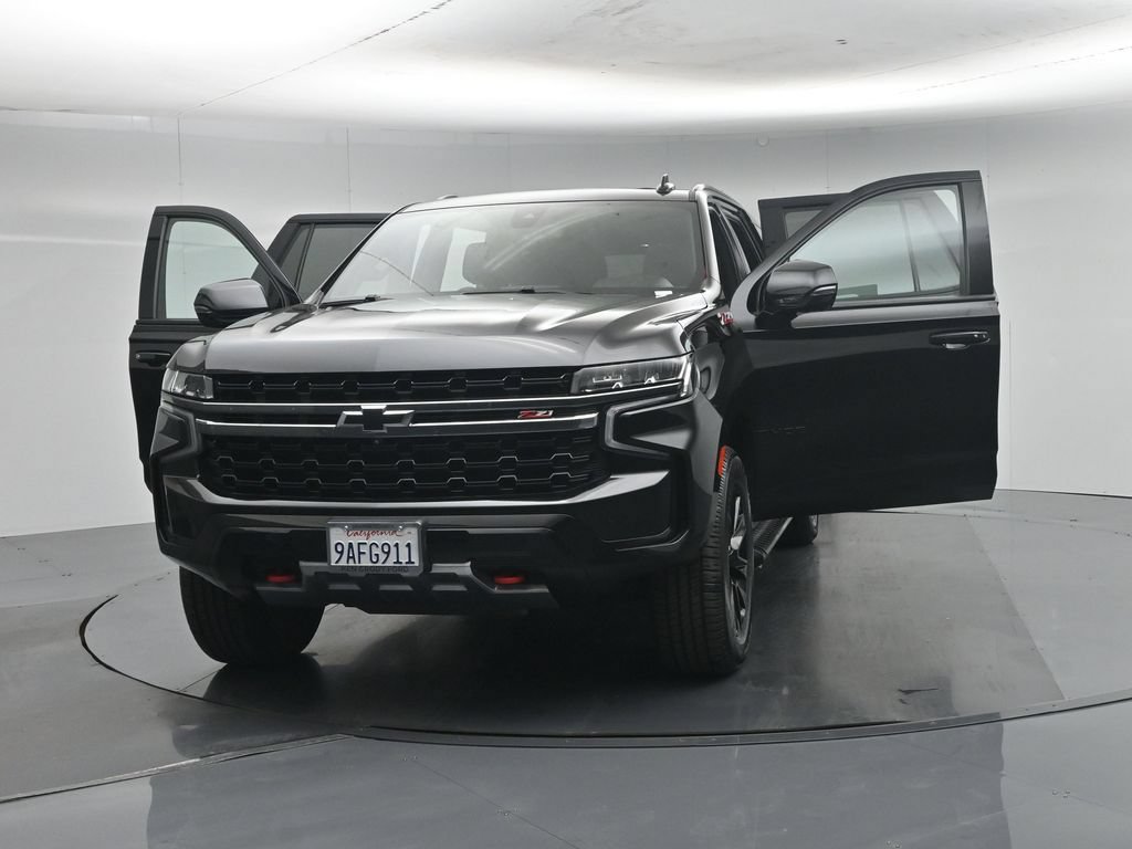 Used 2022 Chevrolet Tahoe Z71 w/ Luxury Package AWD/4WD image 38