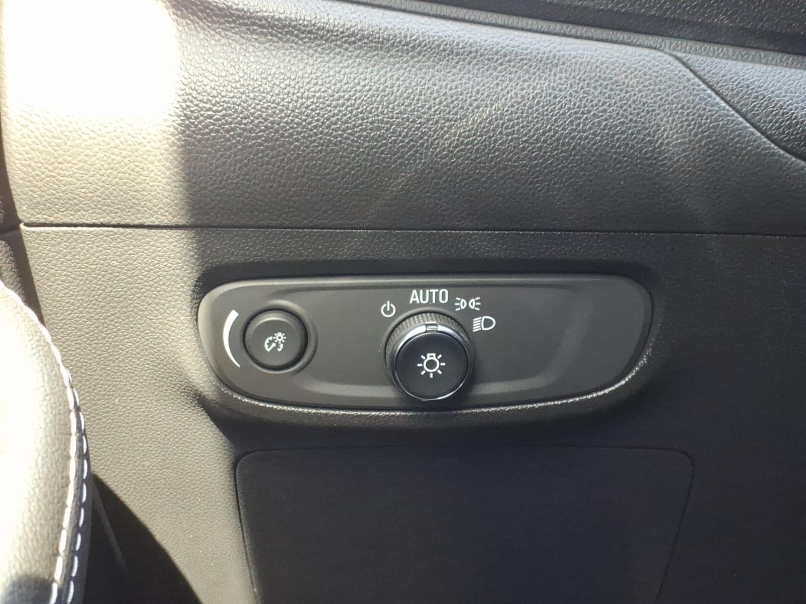 Used 2026 Buick Encore GX Avenir AWD/4WD image 27