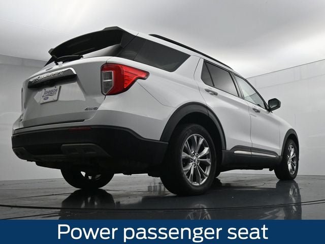 Certified 2021 Ford Explorer XLT w/ Equipment Group 202A AWD/4WD image 32