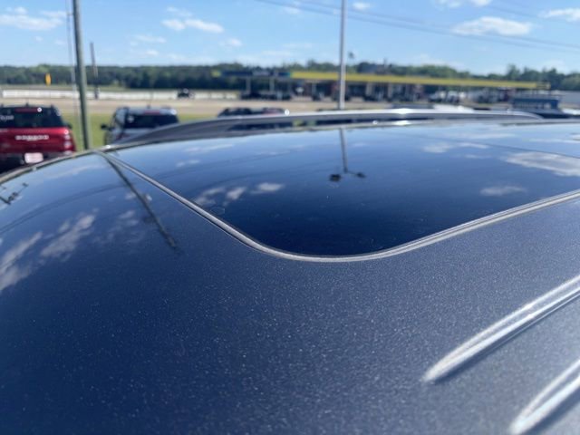 Used 2023 Nissan Armada SL AWD/4WD image 12
