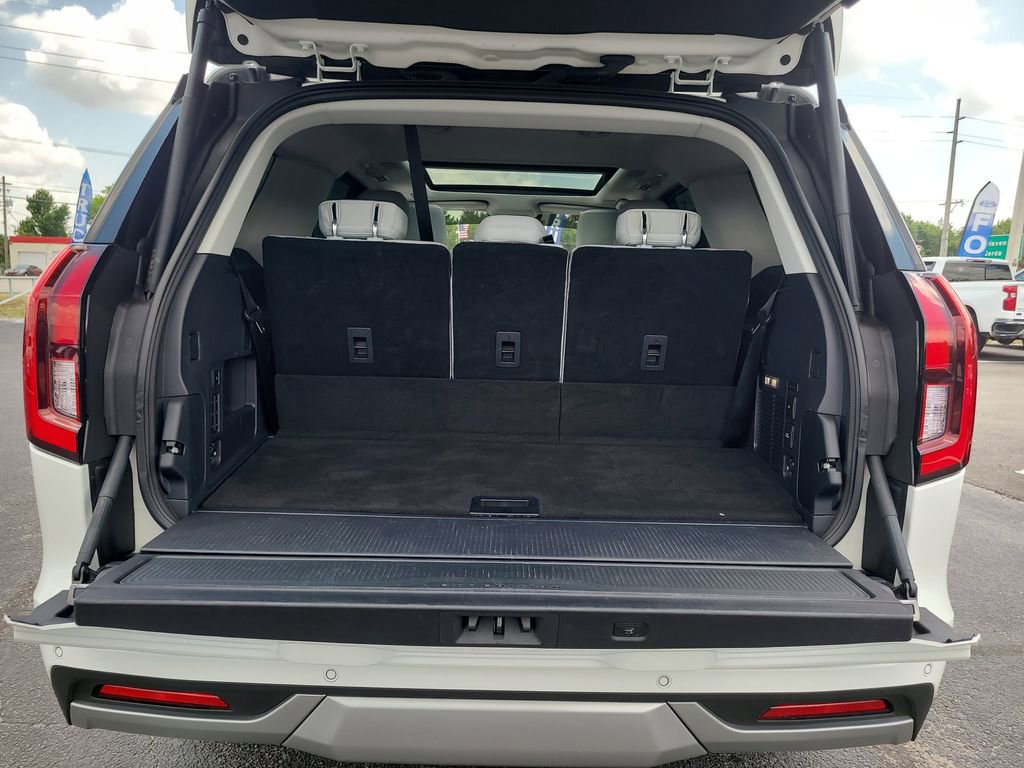 Certified 2025 Ford Expedition Platinum w/ Driver's Package AWD/4WD image 7