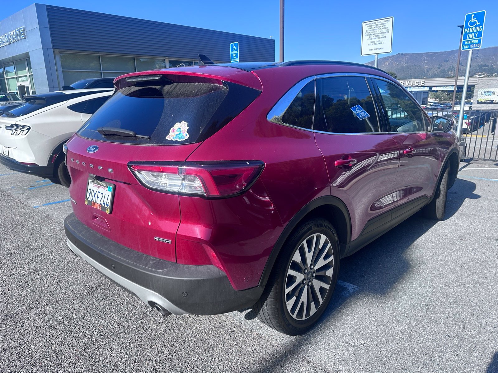 Certified 2020 Ford Escape Titanium AWD/4WD image 9