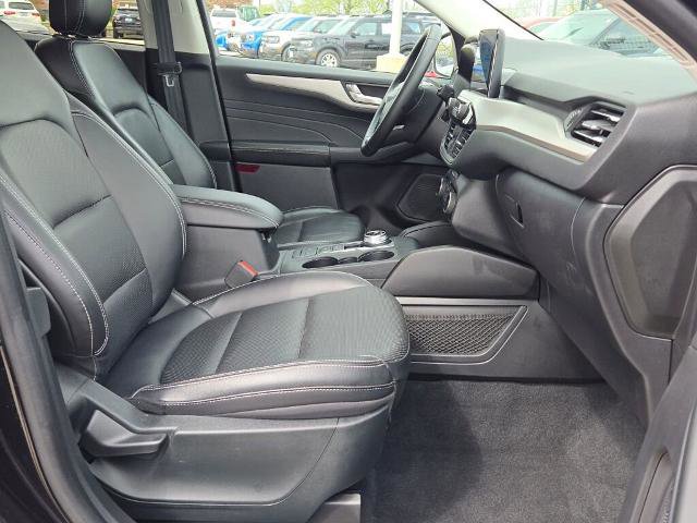 Certified 2022 Ford Escape SEL w/ Equipment Group 302A image 5