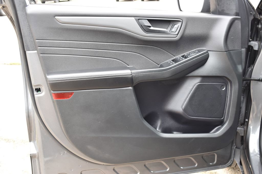Certified 2023 Ford Escape Active AWD/4WD image 8