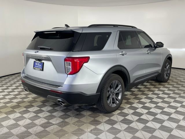 Certified 2022 Ford Explorer XLT w/ Equipment Group 202A RWD image 24