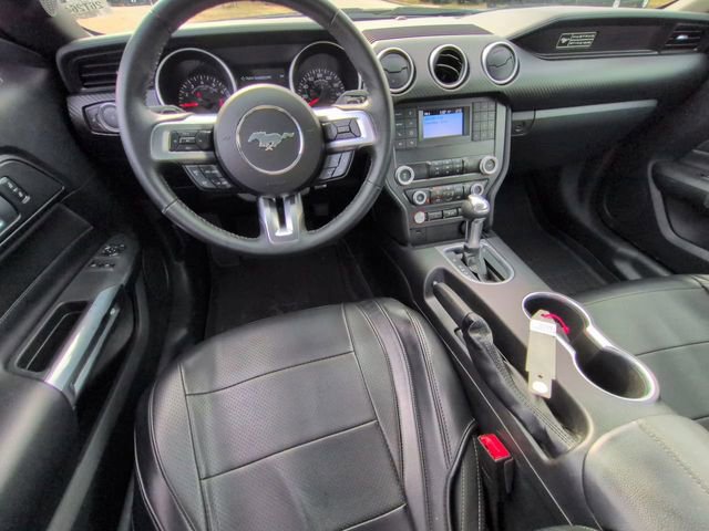 Certified 2020 Ford Mustang Coupe image 14