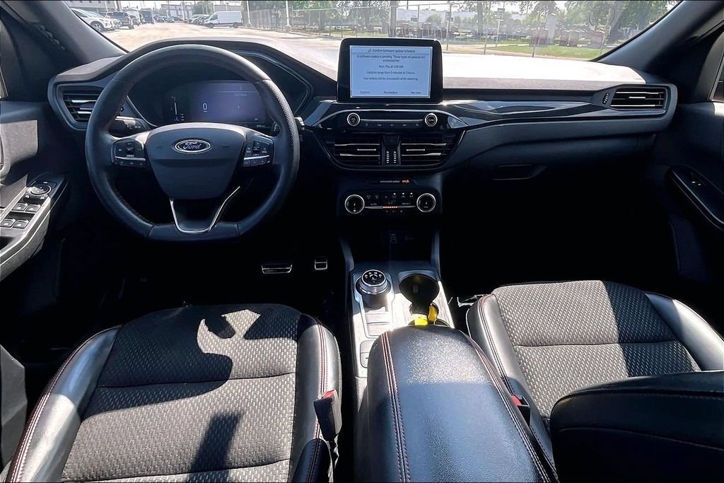 Certified 2024 Ford Escape ST-Line AWD/4WD image 14