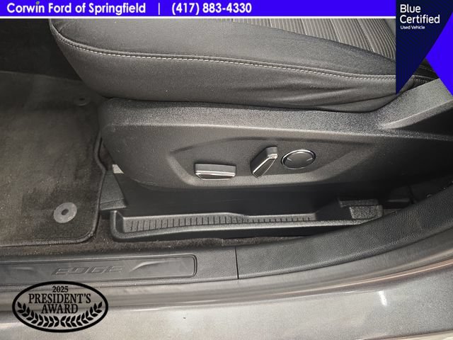 Certified 2018 Ford Edge SEL FWD image 34