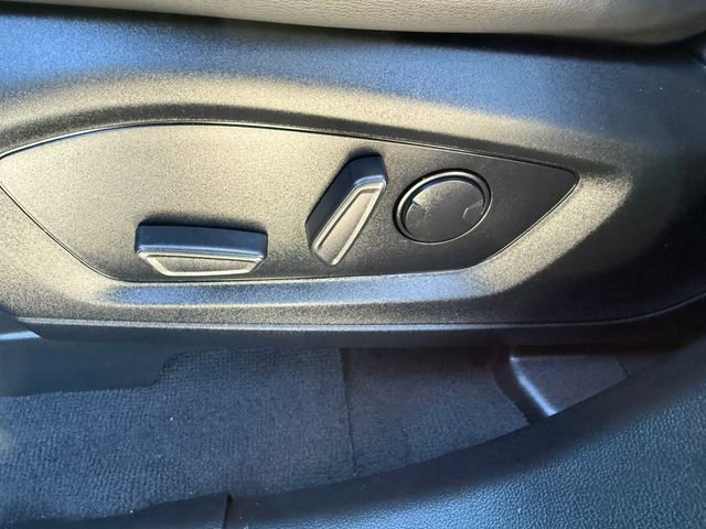 Certified 2022 Ford Explorer XLT w/ Equipment Group 202A image 20