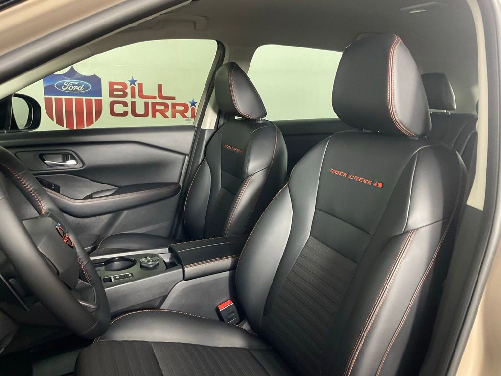 Used 2025 Nissan Rogue SV AWD/4WD image 14