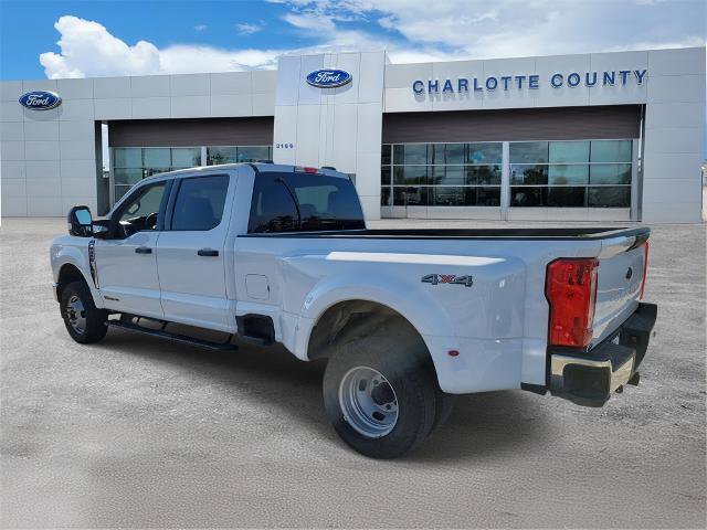 Certified 2025 Ford F350 XLT image 3