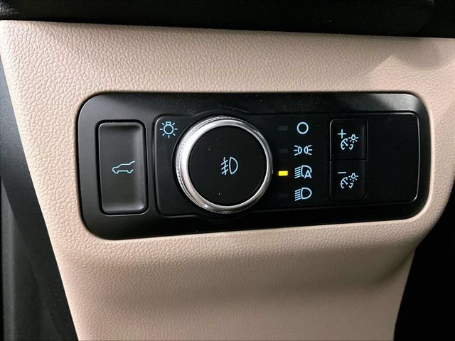 Certified 2022 Ford Escape SEL w/ Technology Package AWD/4WD image 30