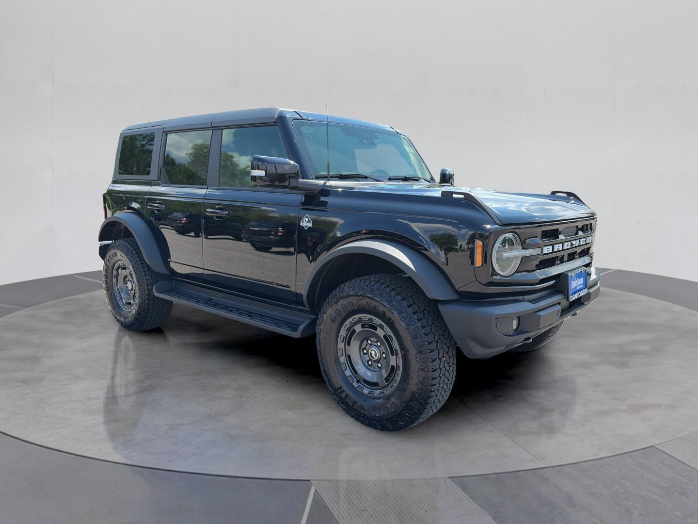 Certified 2025 Ford Bronco Outer Banks w/ Sasquatch Package AWD/4WD image 19