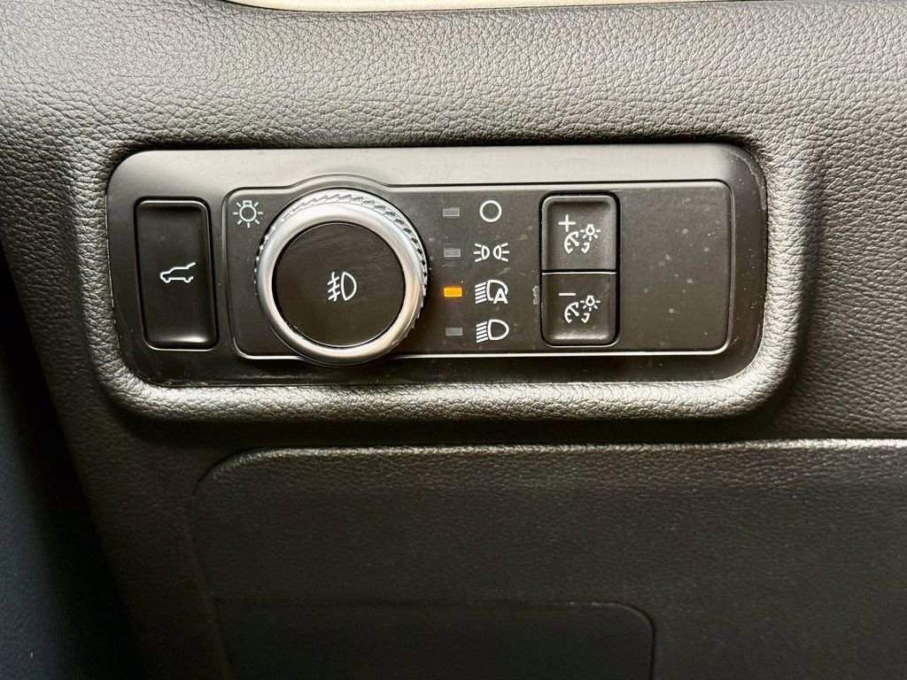 Certified 2023 Ford Explorer XLT w/ Equipment Group 202A image 29