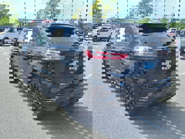 Certified 2024 Ford Edge ST-Line image 3