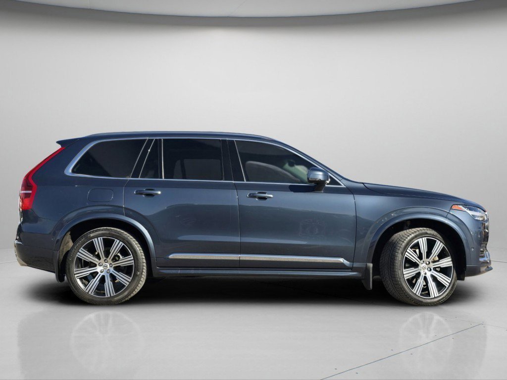 Used 2021 Volvo XC90 T6 Inscription w/ Lounge Package image 3