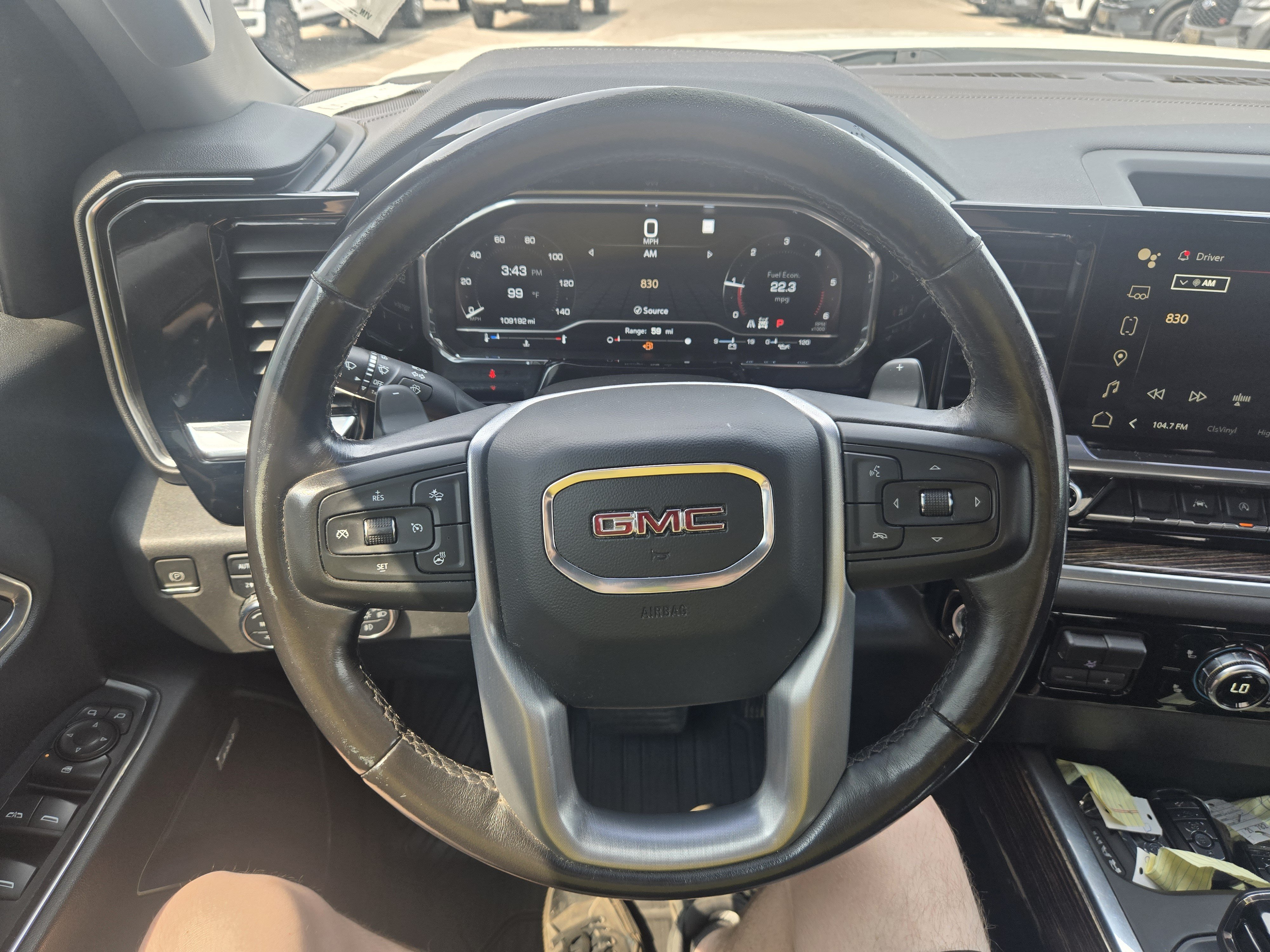 Used 2022 GMC Sierra 1500 Elevation w/ Preferred Package AWD/4WD image 8