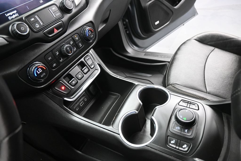 Used 2020 GMC Terrain SLT w/ Preferred Package FWD image 16