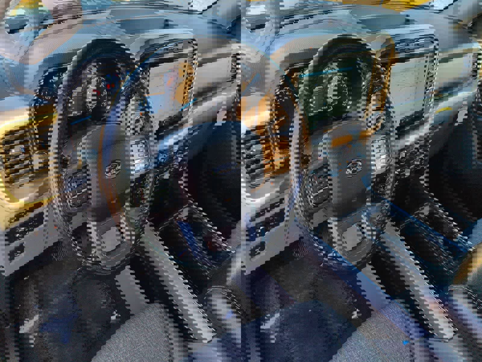 Certified 2022 Ford F150 XLT w/ Equipment Group 302A High image 10