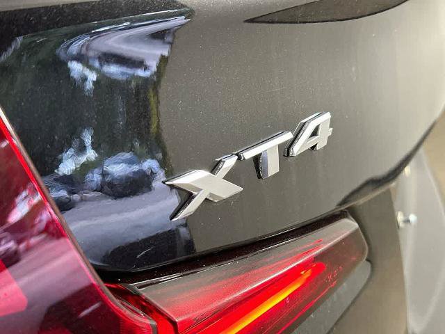 Used 2024 Cadillac XT4 Premium Luxury FWD image 7