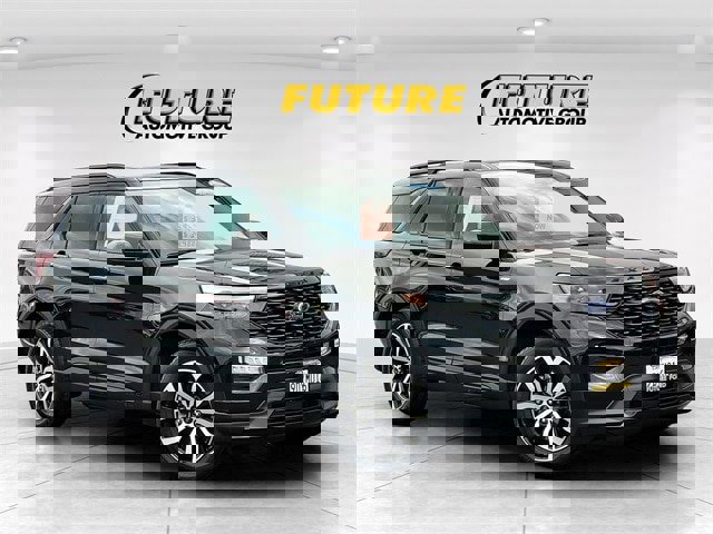 Certified 2022 Ford Explorer ST-Line w/ Class IV Trailer Tow Package