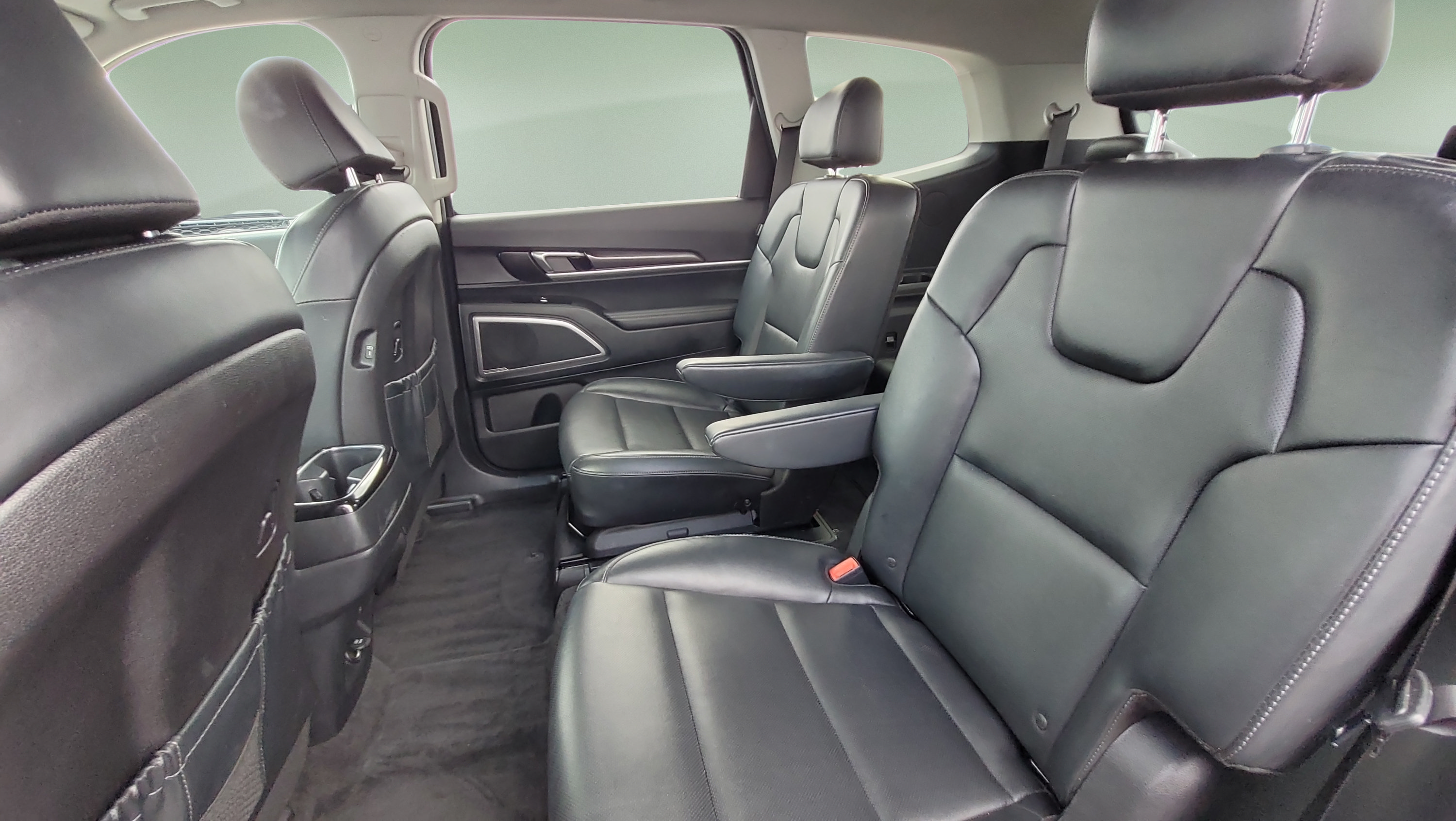 Used 2025 Kia Telluride S AWD/4WD image 17