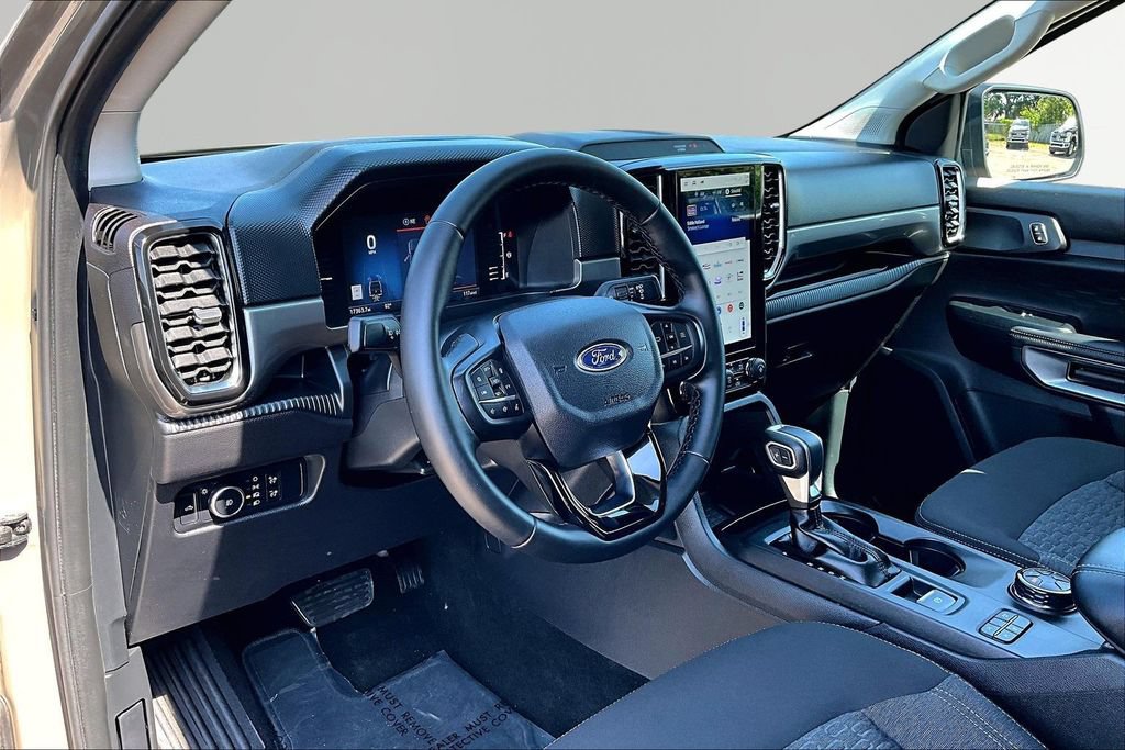 Certified 2025 Ford Ranger XLT w/ Technology Package AWD/4WD image 14