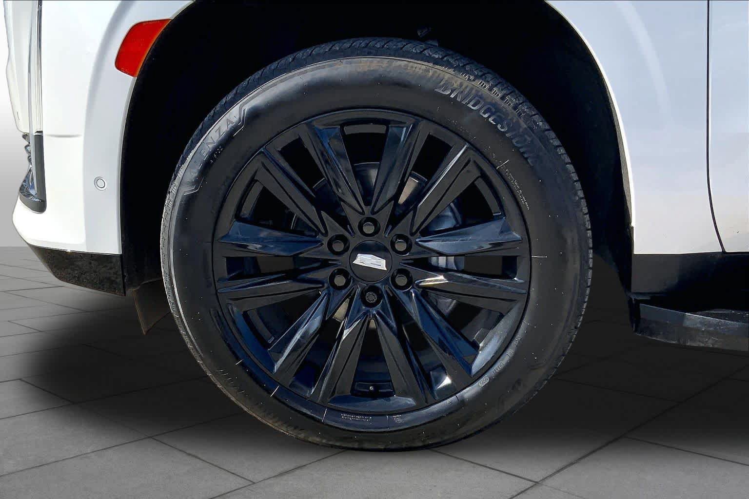 Used 2023 Cadillac Escalade Sport AWD/4WD image 11
