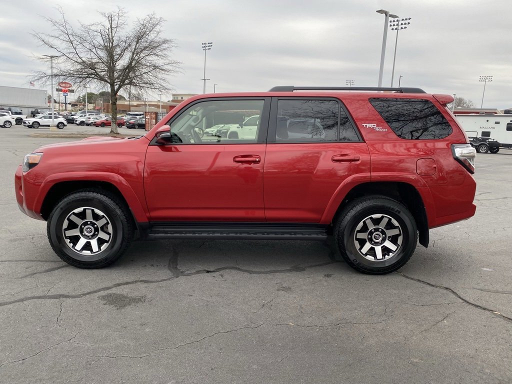 Used 2024 Toyota 4Runner TRD Off-Road Premium image 2