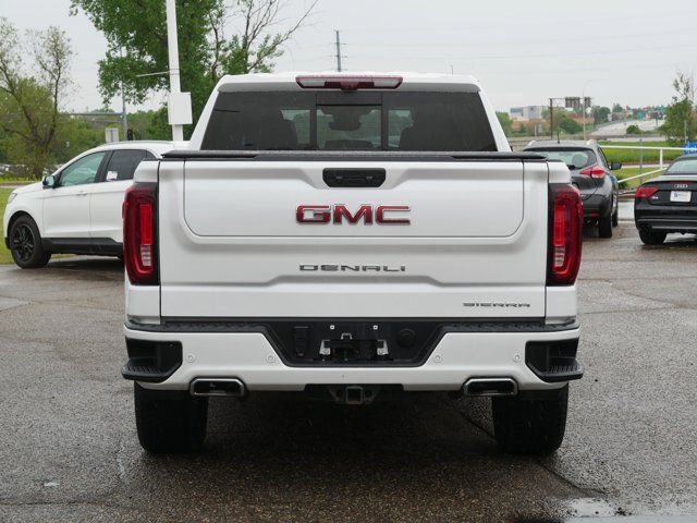 Used 2023 GMC Sierra 1500 Denali w/ Technology Package AWD/4WD image 5