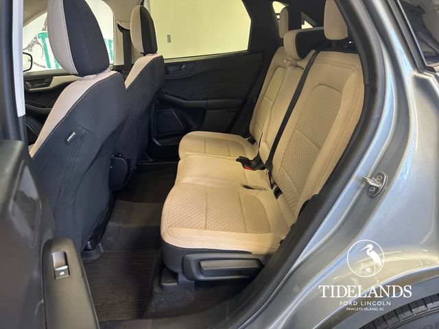 Certified 2022 Ford Escape SE w/ SE Sport Appearance Package FWD image 30