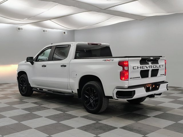 Used 2023 Chevrolet Silverado 1500 Custom w/ Rally Edition AWD/4WD image 8
