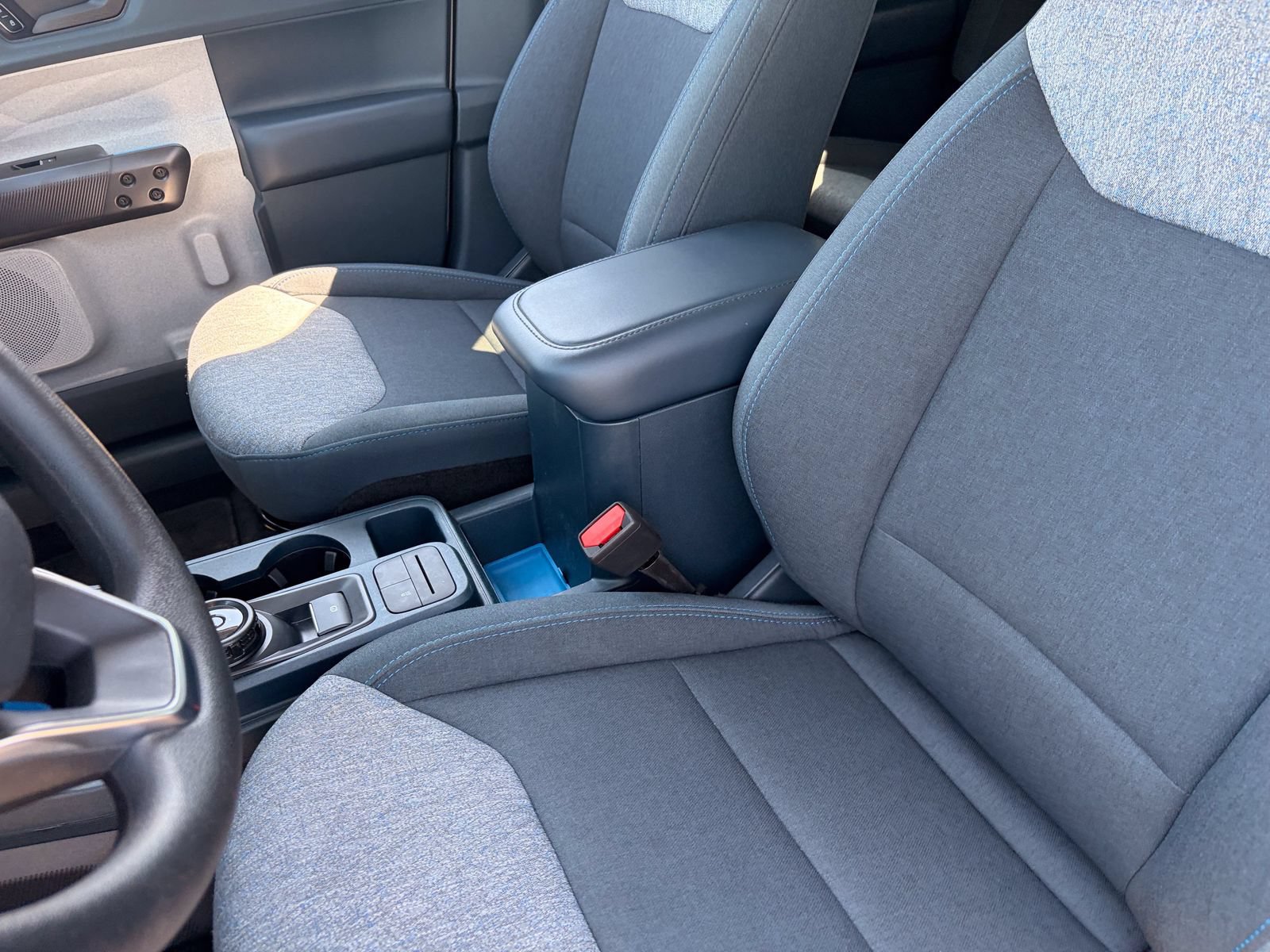 Certified 2025 Ford Maverick XLT FWD image 19